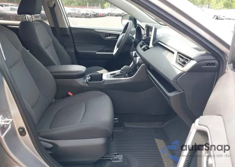 2023 Toyota Rav4 Xle z USA, uszkodzony, nr VIN 2T3P1RFV0PC377454